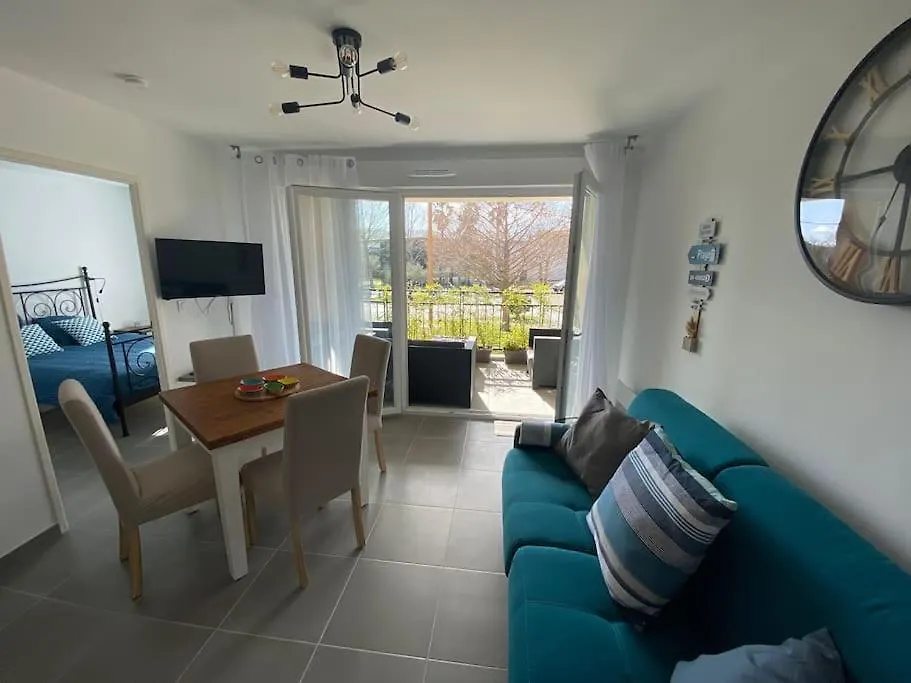 Cogolin Centre 1 Bed Appartment contacts